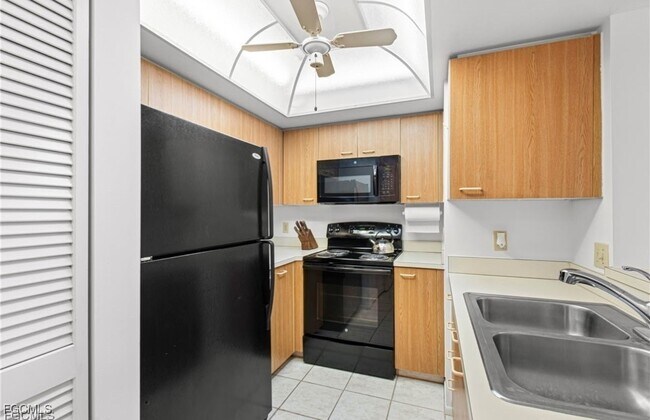 Foto del edificio - 13288 White Marsh Ln