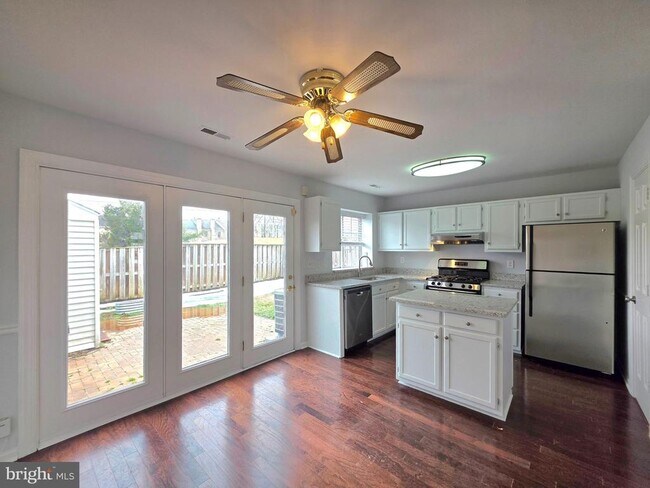 Foto del edificio - 6539 Old Carriage Ln