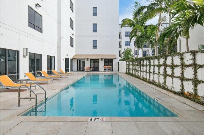 Photo - 312 23rd St (West Palm Beach, FL) Apartment