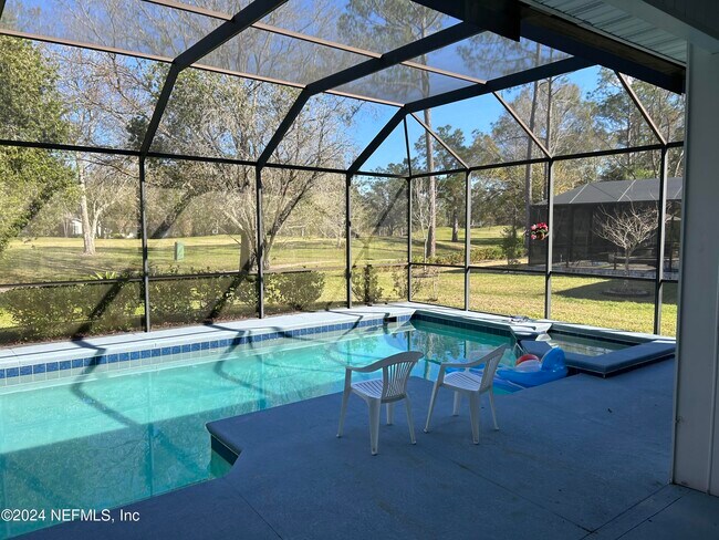 Building Photo - 2624 Country Club Blvd