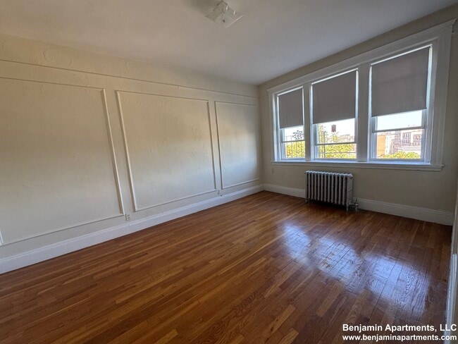 Foto del edificio - 1691 Commonwealth Ave