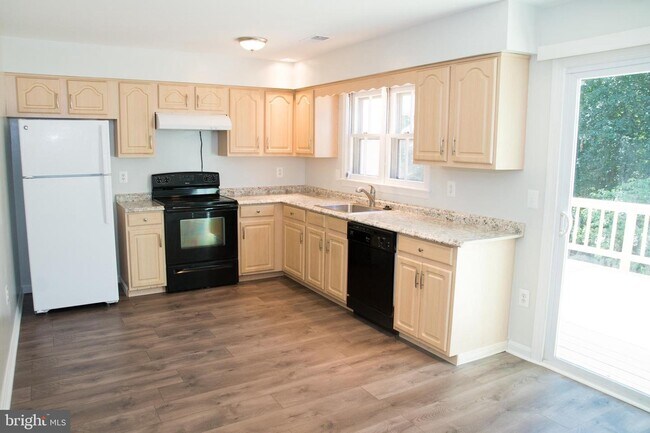 Foto del edificio - 7379 Hidden Knolls Ct