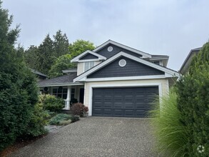 Building Photo - 8303-8170 170 St