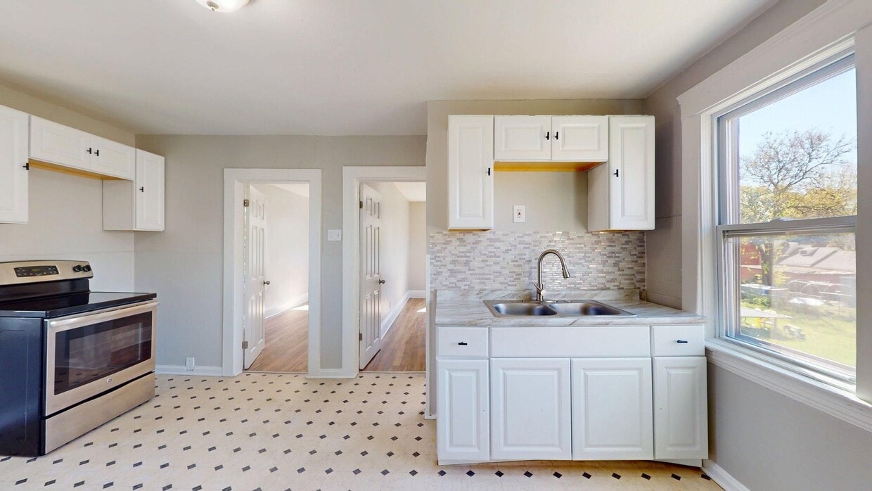 Primary Photo - 3149 W 32nd St