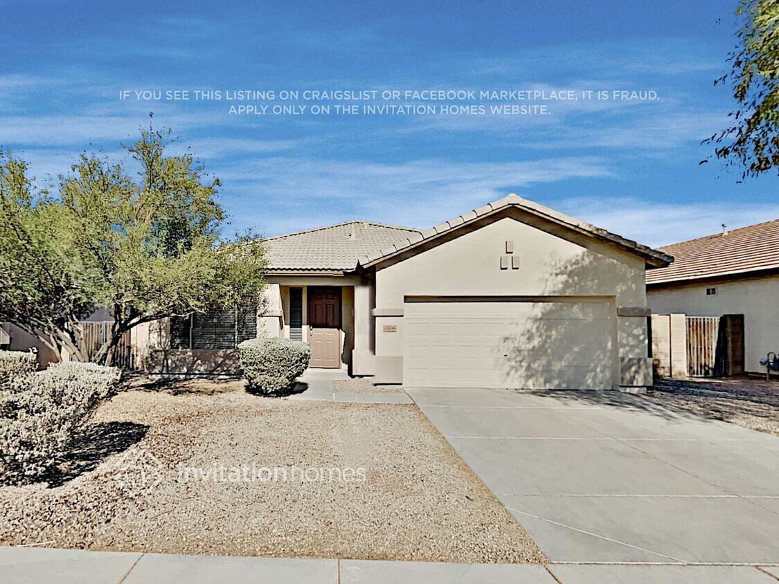 Foto principal - 12242 W Lincoln St