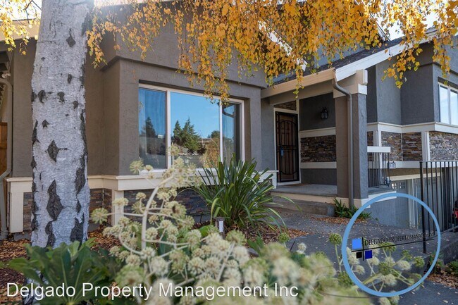 Foto del edificio - 4 br, 3 bath House - 822 Rose Drive