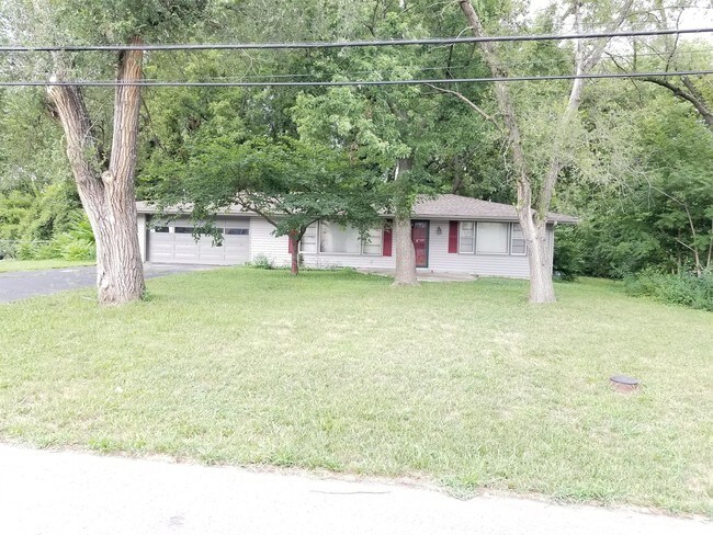 Building Photo - 11517 Greenwood Rd
