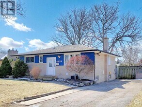 Building Photo - 1247 Kaladar Dr
