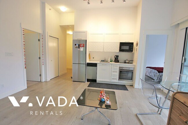 Photo du bâtiment - City Point 2 Bedroom Apartment For Rent 10...