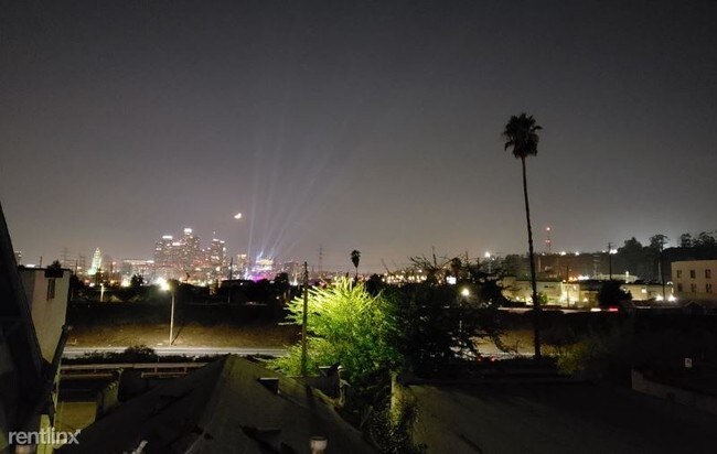 Foto del edificio - 2109 Manitou Ave