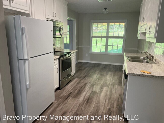 Building Photo - 3 br, 2 bath House - 414 Winston Manor Drive