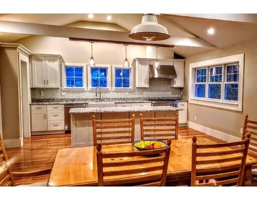 Building Photo - 70 Nanepashemet St