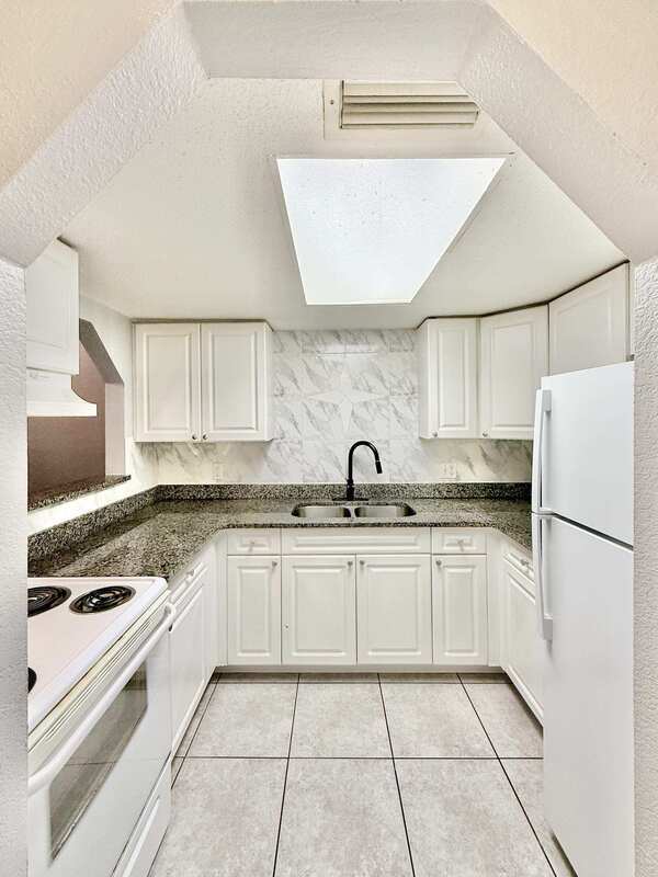 Foto del edificio - 4725 39th Ave N