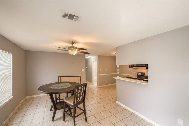 Foto del edificio - 315 Willowick St