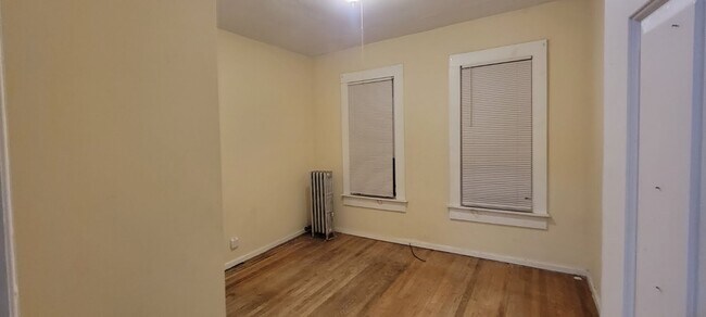 Foto del edificio - 48 Acushnet Ave