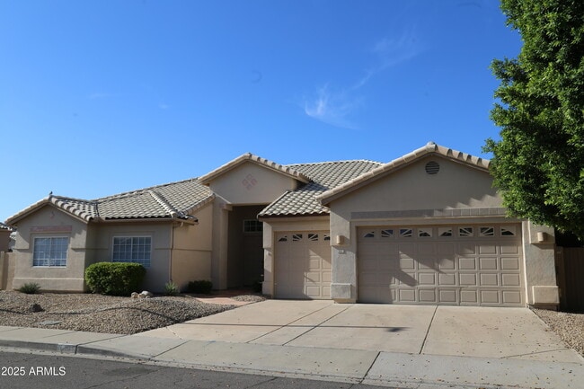 Building Photo - 8895 E Wood Dr