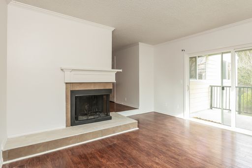 Foto del edificio - 2 bedroom 1 bath Condo for Rent in Everett WA