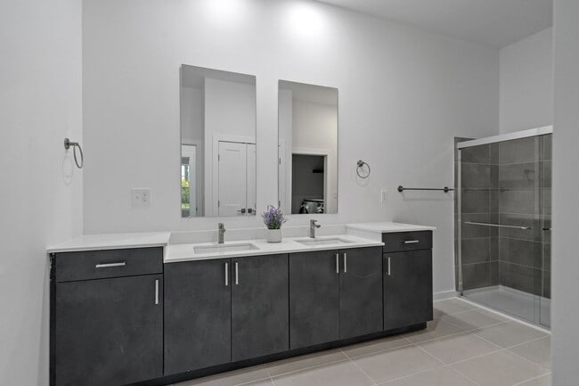 Interior Photo - Elements at Saratoga Lake