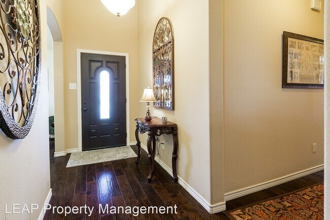 Building Photo - 4 br, 4 bath House - 13463 Four Willows Dr