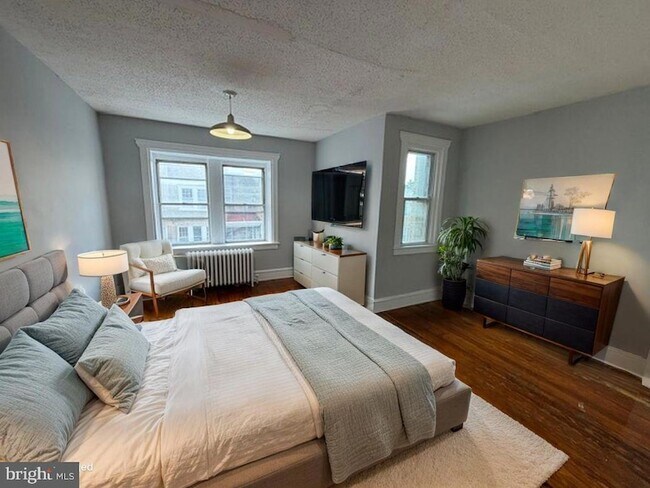 Foto del edificio - 5928 N Lawrence St