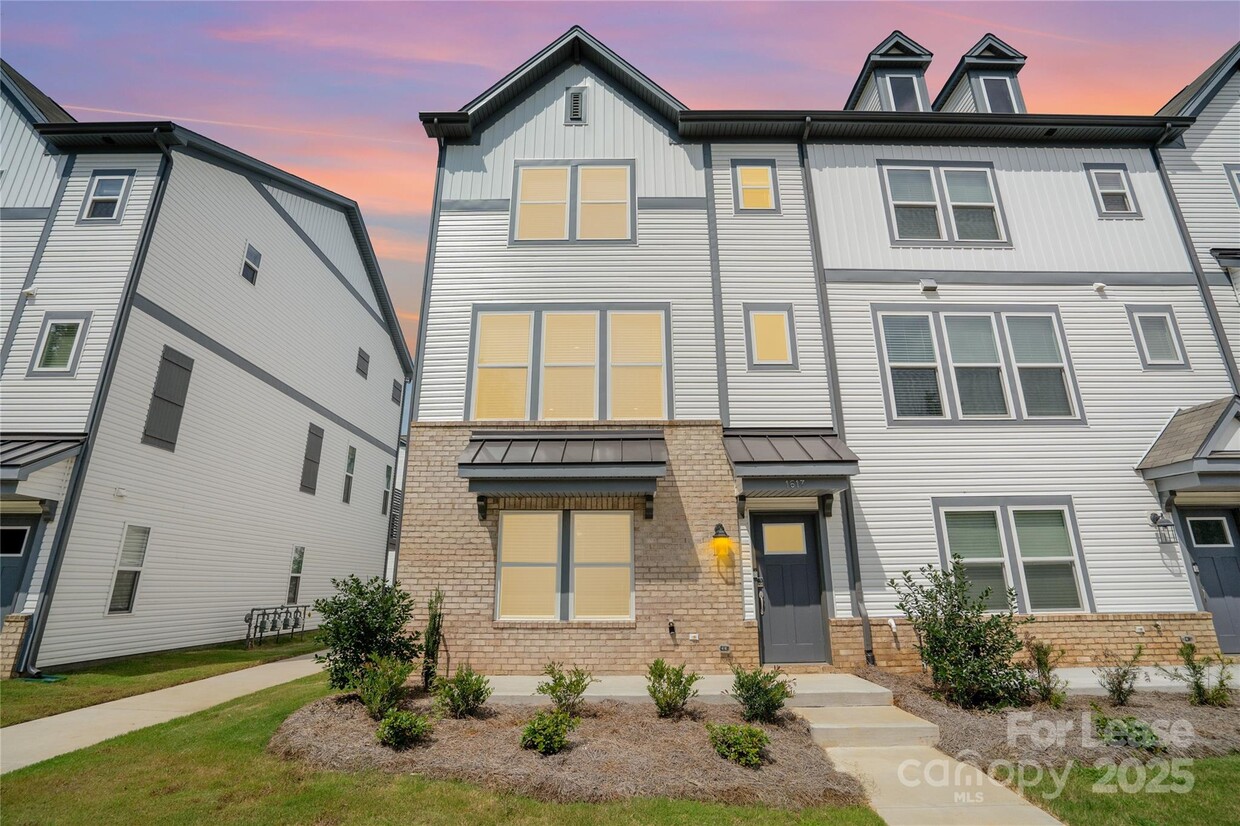 Foto principal - 1617 Blanche St