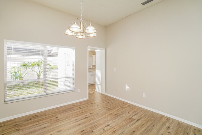 Building Photo - 15155 Nighthawk Dr