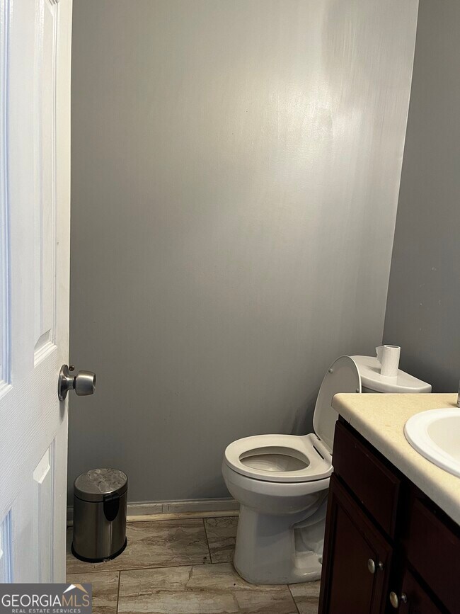 Foto del edificio - 6675 Princeton Park Ct