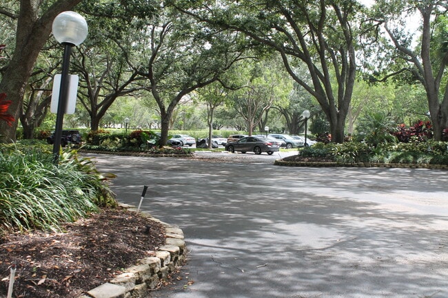 Foto del edificio - 3520 Oaks Way