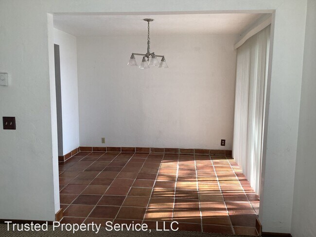 Building Photo - 2 br, 2 bath House - 114 S  Alder St