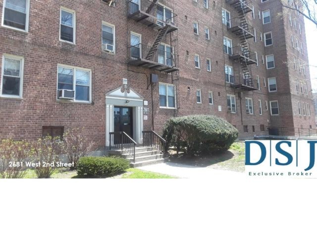 Primary Photo - 2681 W 2nd St
