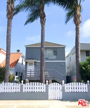 Building Photo - 664 Marr St