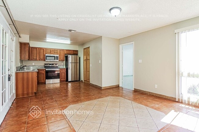 Building Photo - 6055 S 42nd St