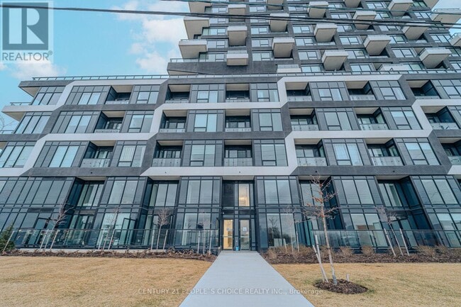 Photo du bâtiment - 2489 Taunton Rd