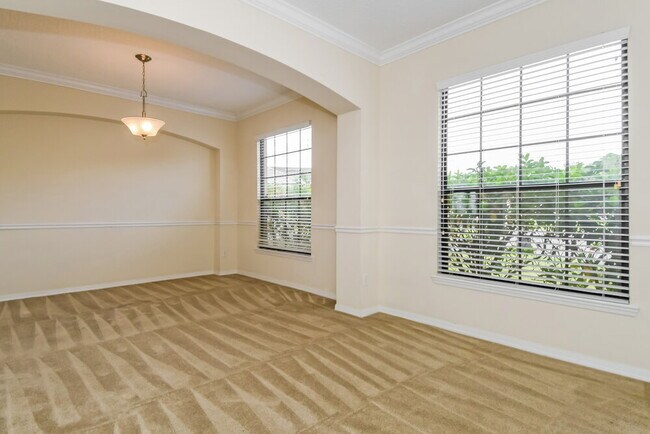 Building Photo - 703 Red Cedar Ct