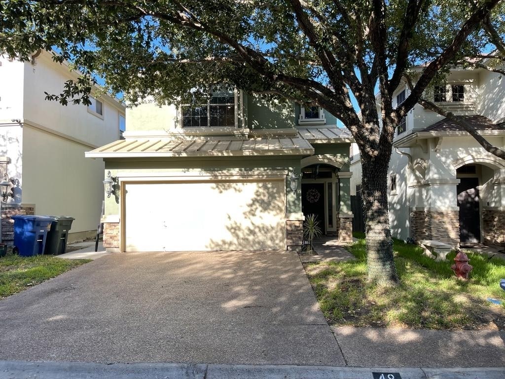 Primary Photo - 9813 Sandhill Dr