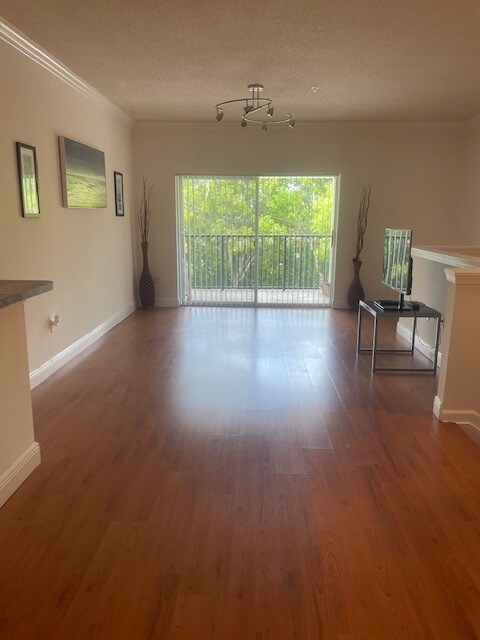 Foto del edificio - 5960 W Sample Rd