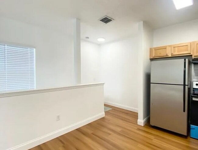Foto del edificio - 812 Deer Woods Rd