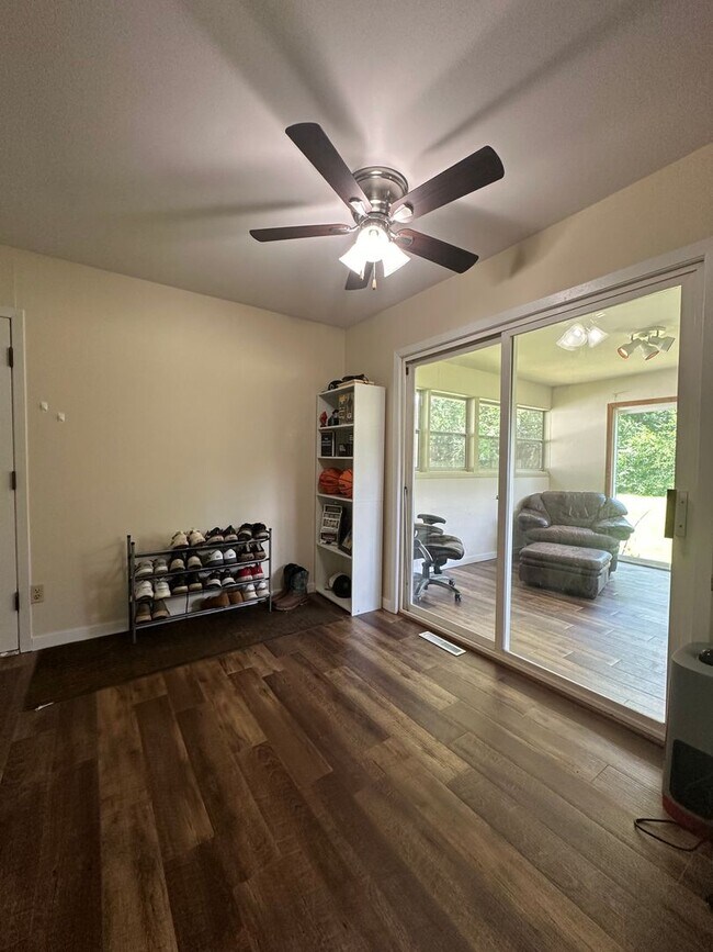Foto del edificio - Lotheville Duplex