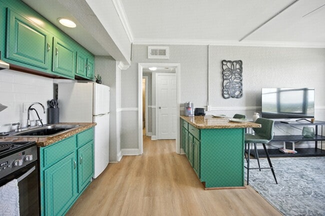 Foto del edificio - 311 W Ashley St