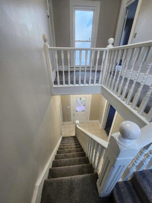 Building Photo - 1224 Grant St SE