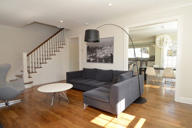 Foto del edificio - 58 E Brookside Dr