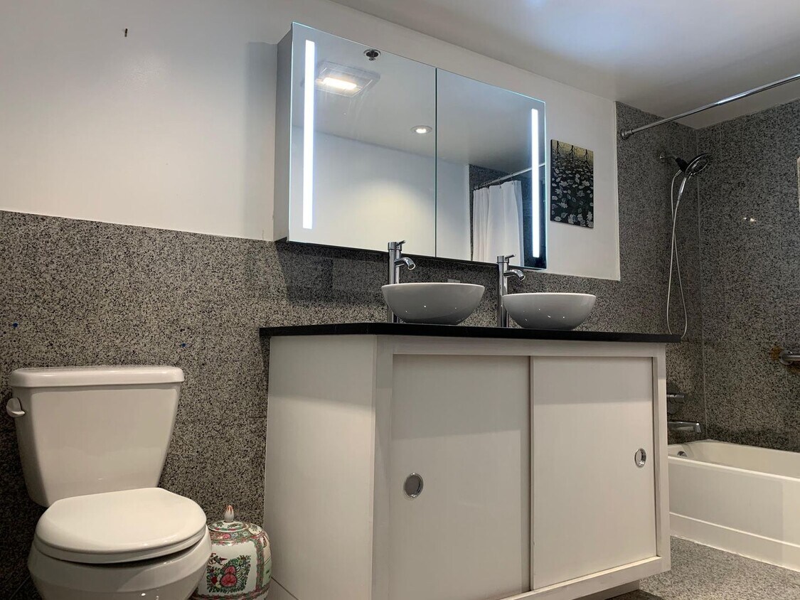 Foto principal - 1BR - $1750