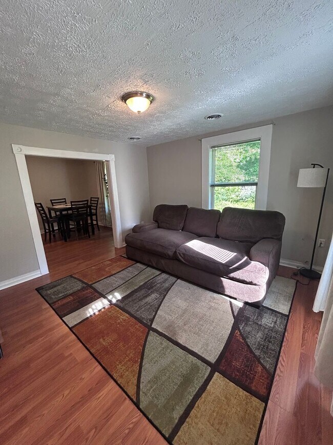 Foto del edificio - Fully Furnished Mid-Term Rental in Richmond’s East End
