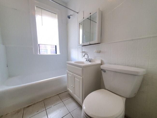 233 Weequahic Ave Unit 13 - 229 Weequahic Ave