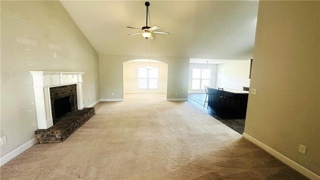 Building Photo - 668 River Mist Cir