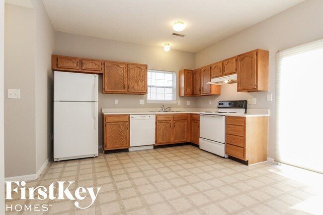 Foto del edificio - 8120 Whitham Dr