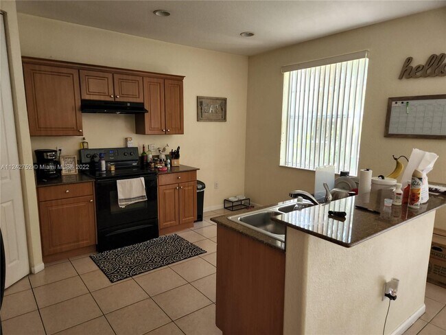 Building Photo - 2651 SW 85th Terrace
