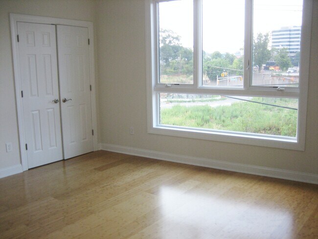Foto del edificio - 2022 N Central Rd