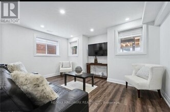 Building Photo - 110 Blair Creek Dr