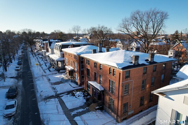 Foto del edificio - 24 Madison St